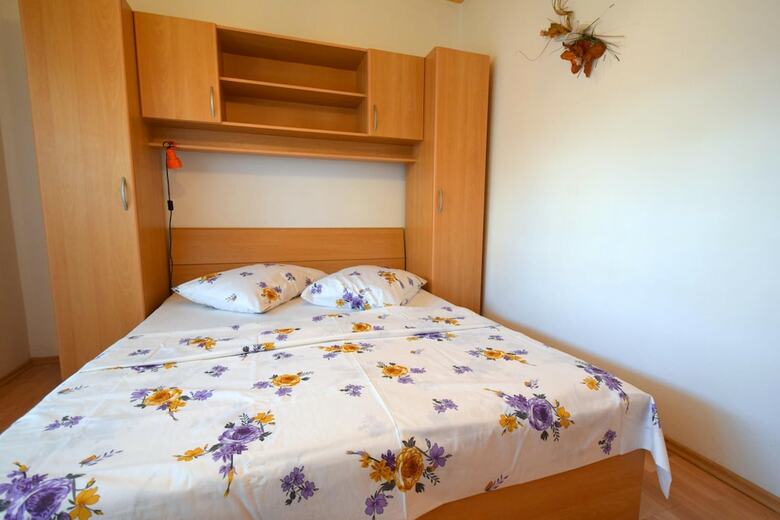 Apartments Buturajac