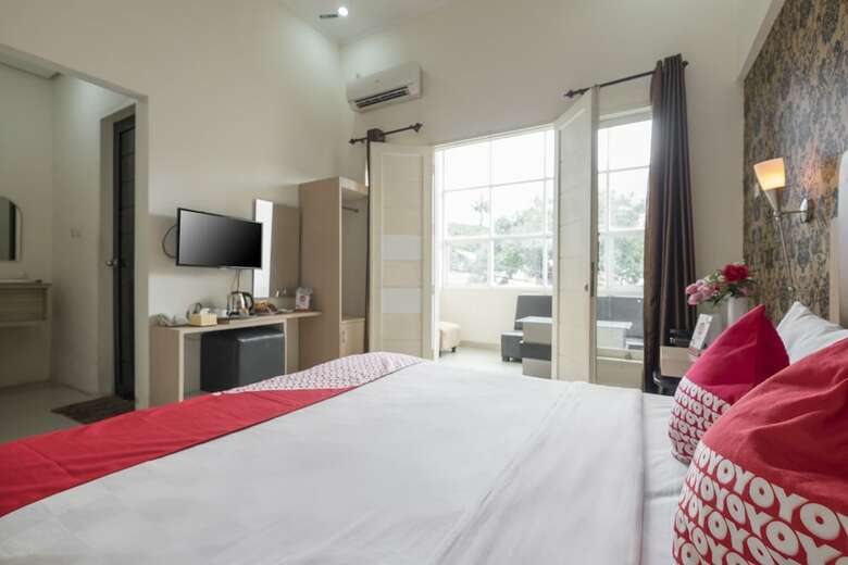 Hostal Oyo 466 Gahara Hotel
