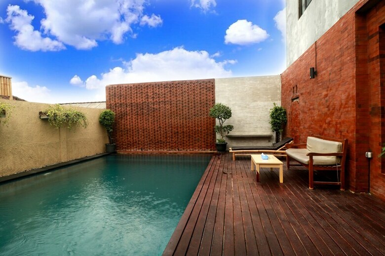 Hotel Oyo 612 Dante Residence