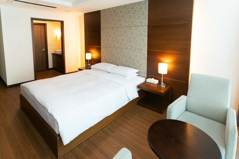Sunset Business Hotel