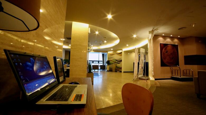 Sunset Business Hotel