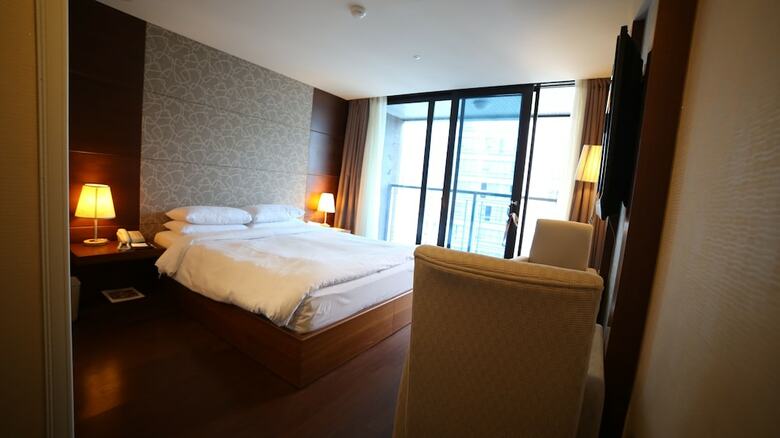 Sunset Business Hotel