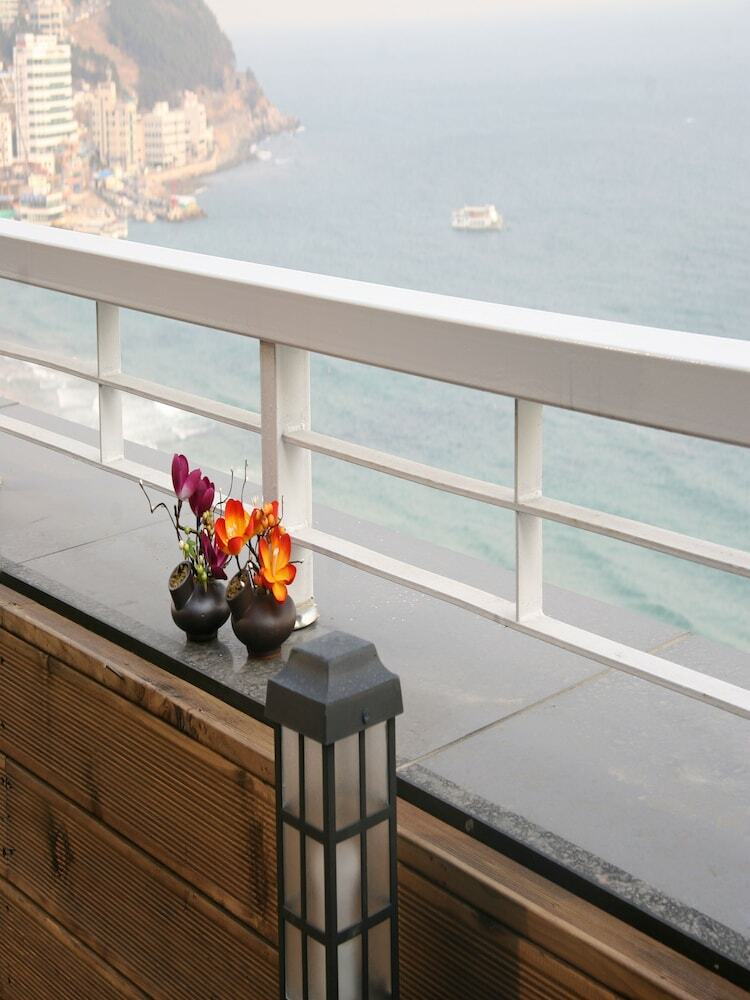 Sunset Business Hotel