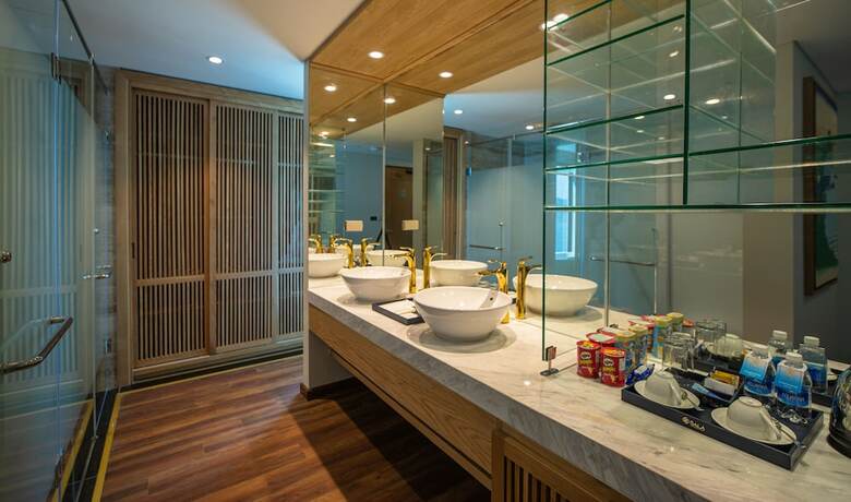 Sala Danang Beach Hotel