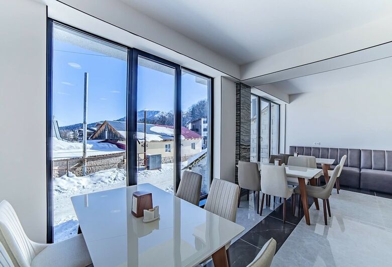 Hotel Amiranis Parki