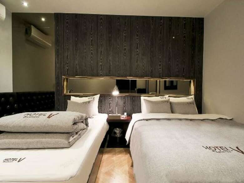 V Hotel