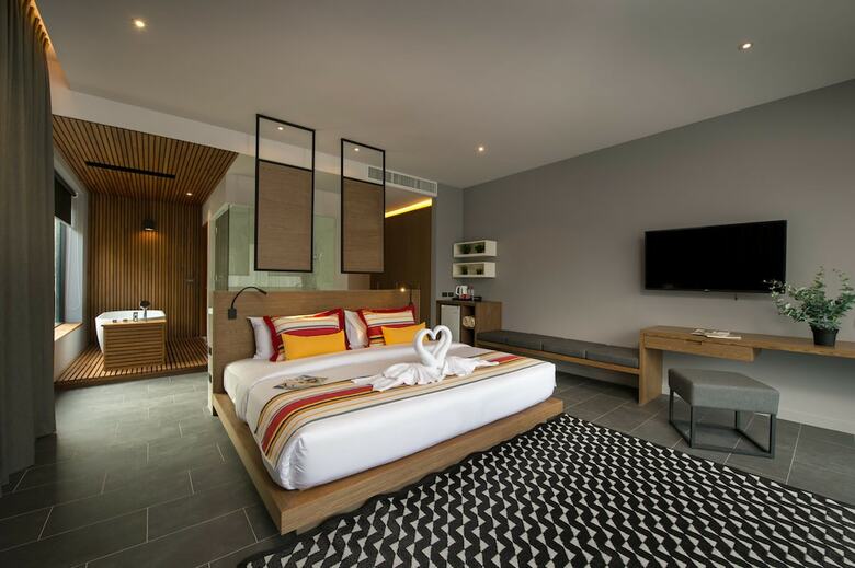 The Gallery Hotel Nai Harn