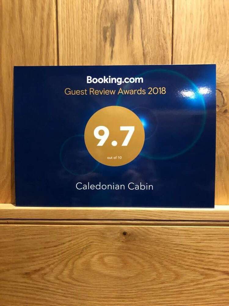 Caledonian Cabin + Hot Tub