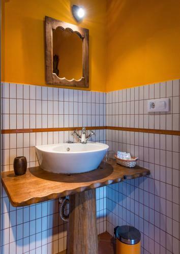 Hostal Pe�a Santa