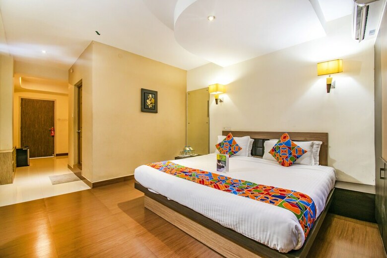 Fabhotel Empire Grand Suites Ernakulam