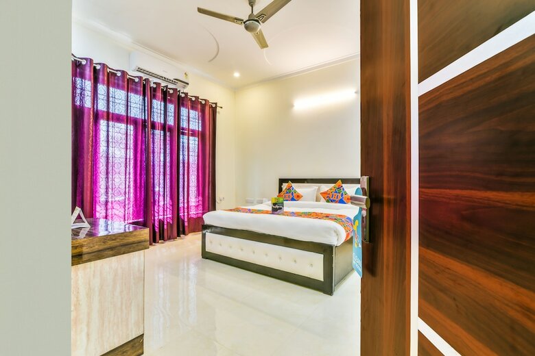Fabhotel Laxmi Residency