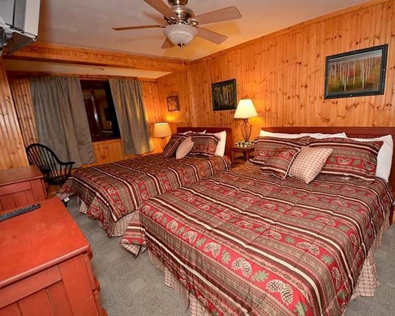 4 Br: Shamrock 28