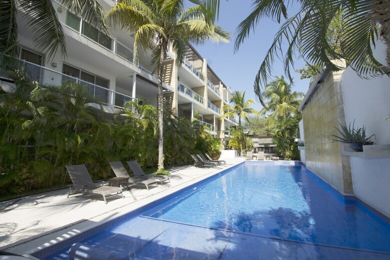 Downtown Apartment Oasis 12