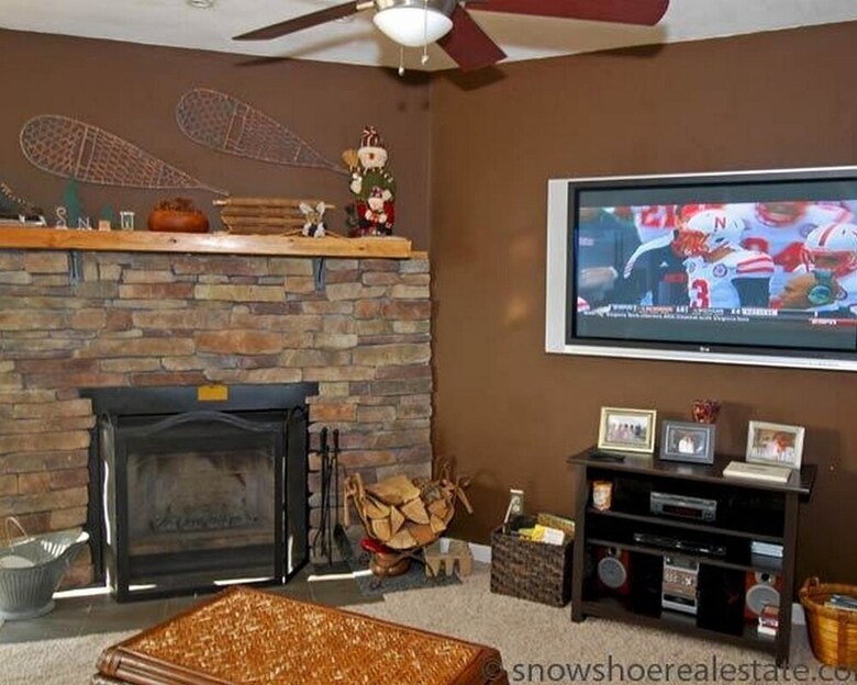 3 Br: Summit 205 C