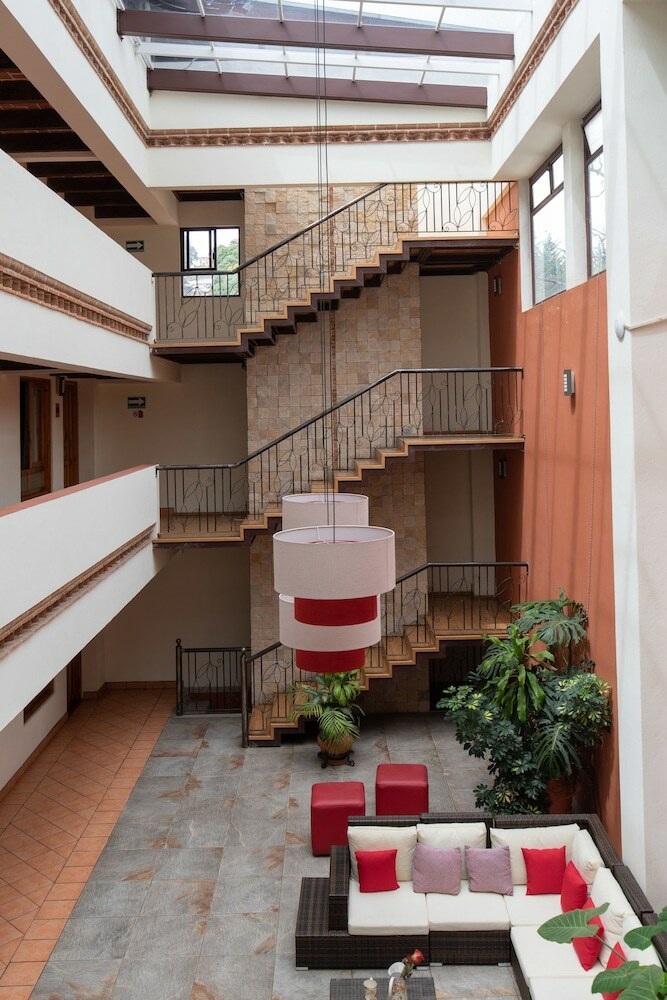 Hotel Plaza Magnolias Suites