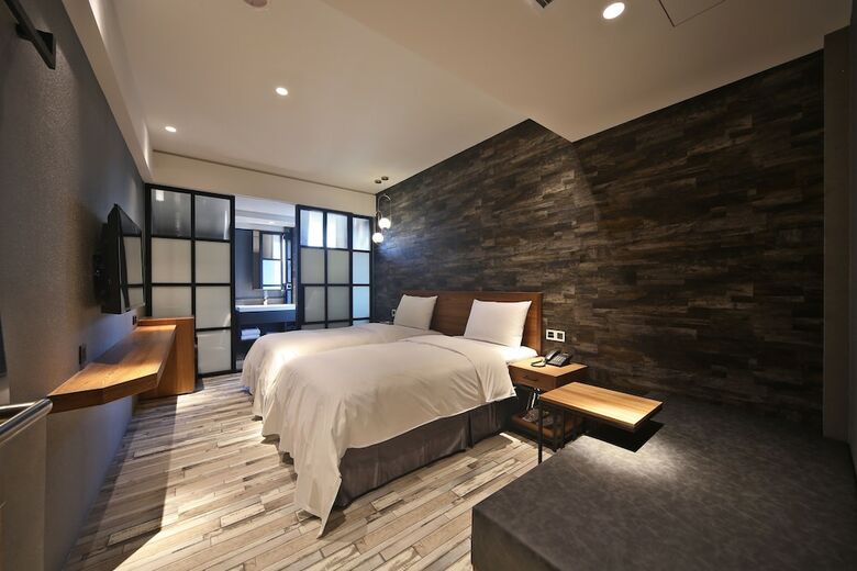 Micro Hotel