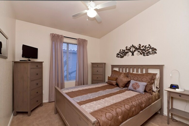 Superstition Lake House 3 Br By Casago