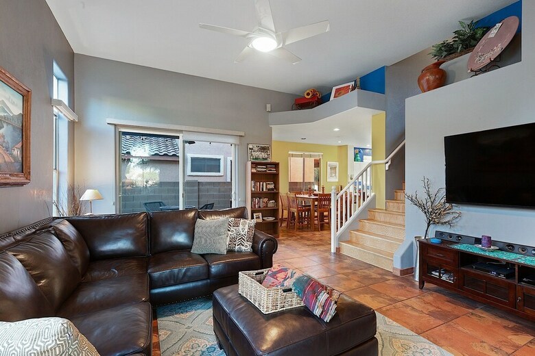 Stylish Southwest 2 Br By Casago