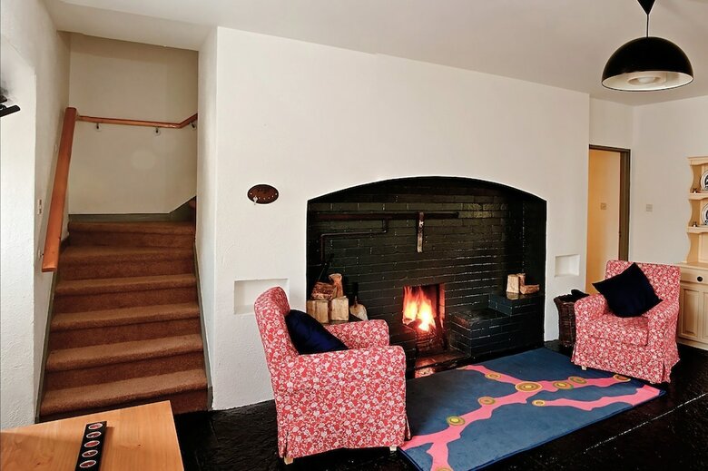 Bartra Cottage