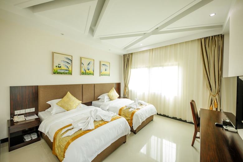 Jing Pin Century Hotel