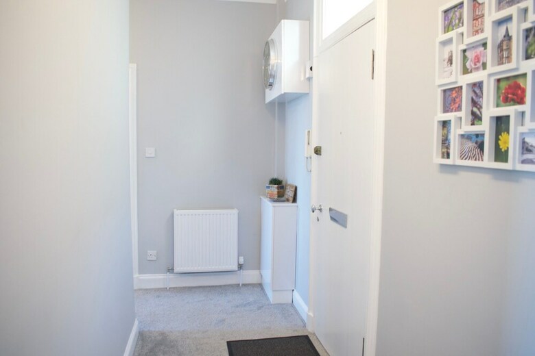 Newly Refurbished Edinburgh Apartment