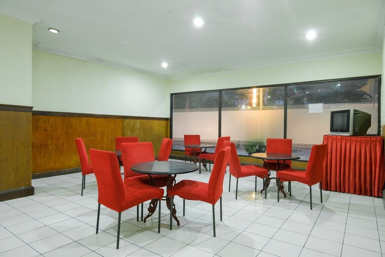 Hostal Oyo 561 Hotel Citra Indah