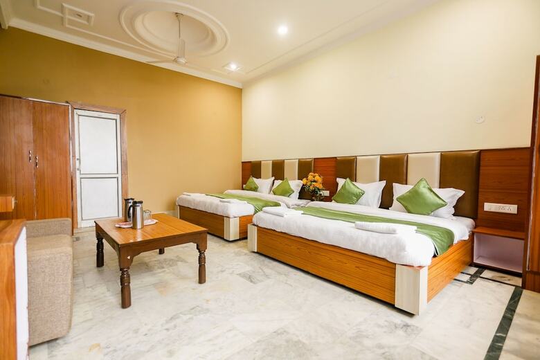 Hotel New Varuni House Mcleodganj