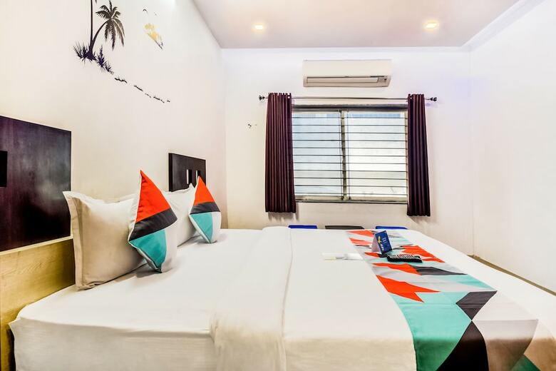 Fabhotel Himanshi