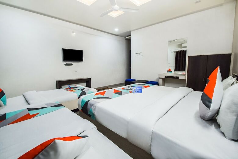 Fabhotel Himanshi