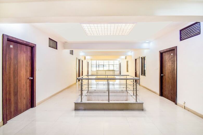 Fabhotel Himanshi