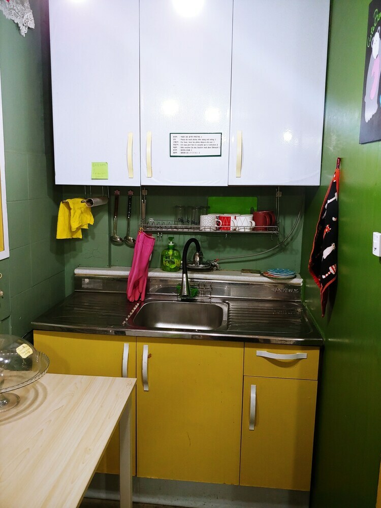 Hostal Daejeon Guesthouse Sky Garden - Hostel