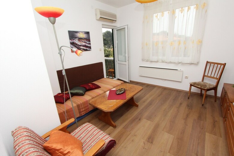Apartment Dina
