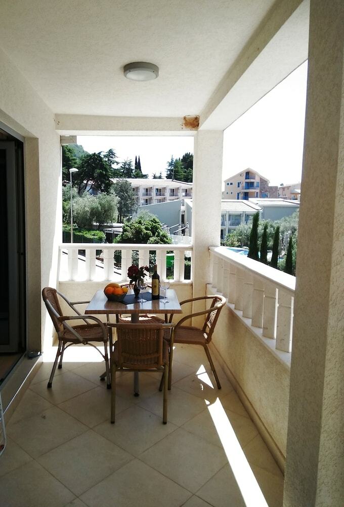 Aparthotel Villa V Lux