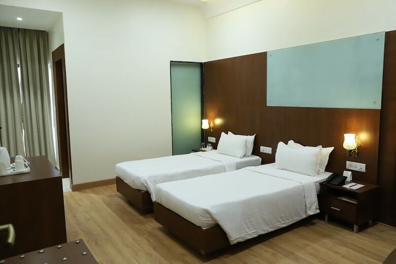 Hotel Grand Heritage Narmada Jacksons