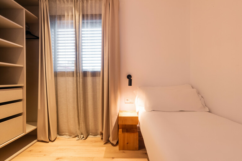 Port Plaza Apartments