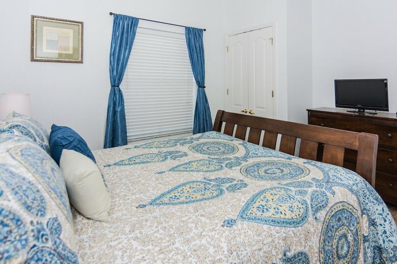 Trendy Townhome At Coral Cay Cc2316