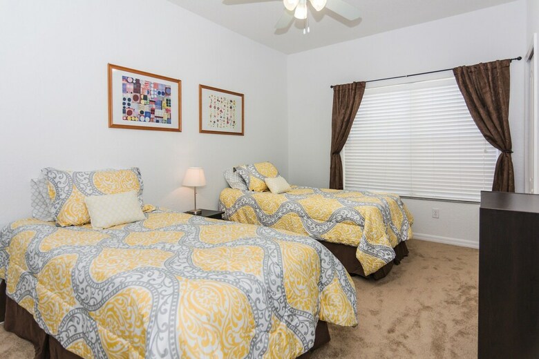 Trendy Townhome At Coral Cay Cc2316