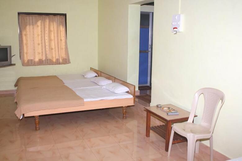 Hotel Nisarg Resort