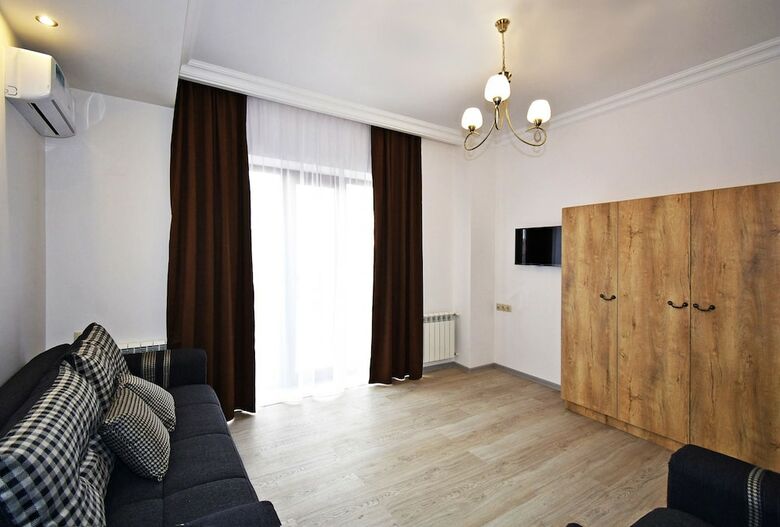 Patriott Hotel