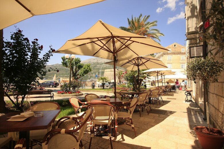 Hotel The Fabris - Luxury Inn