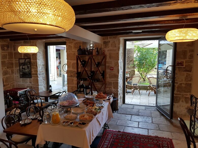 Hotel The Fabris - Luxury Inn