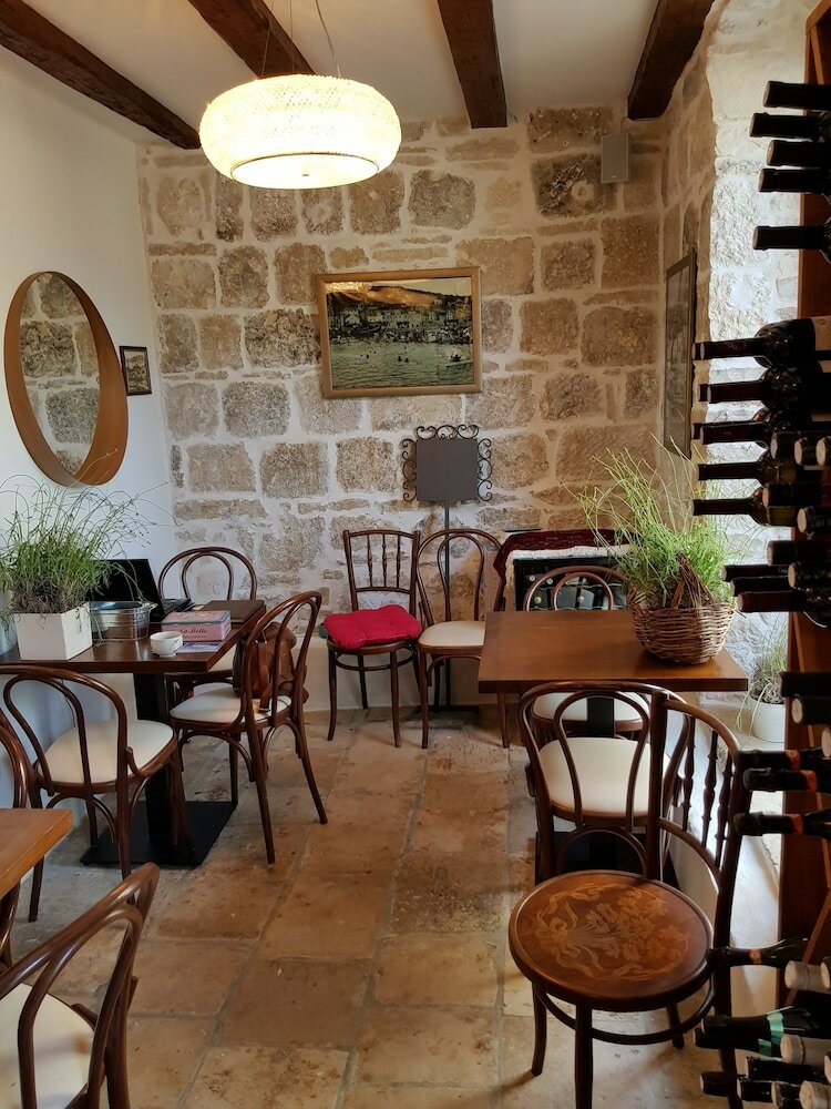 Hotel The Fabris - Luxury Inn
