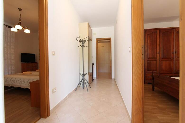 Apartment Robi