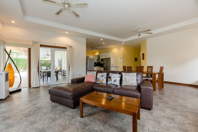 Private Pool Villa With 3 Bedrooms Oph3