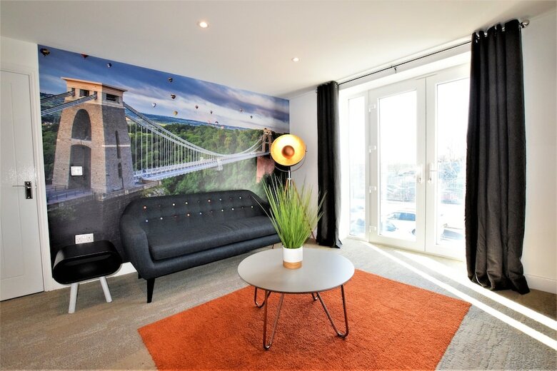 Jims Place - Your Apartment