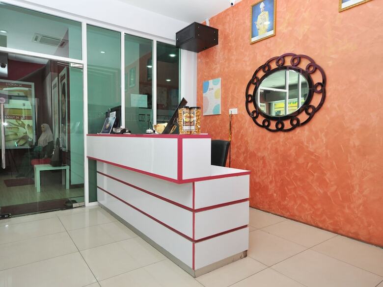 Oyo 886 Ada Hotel & Apartment
