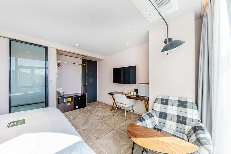 Hotel H Avenue Gwangalli Beach