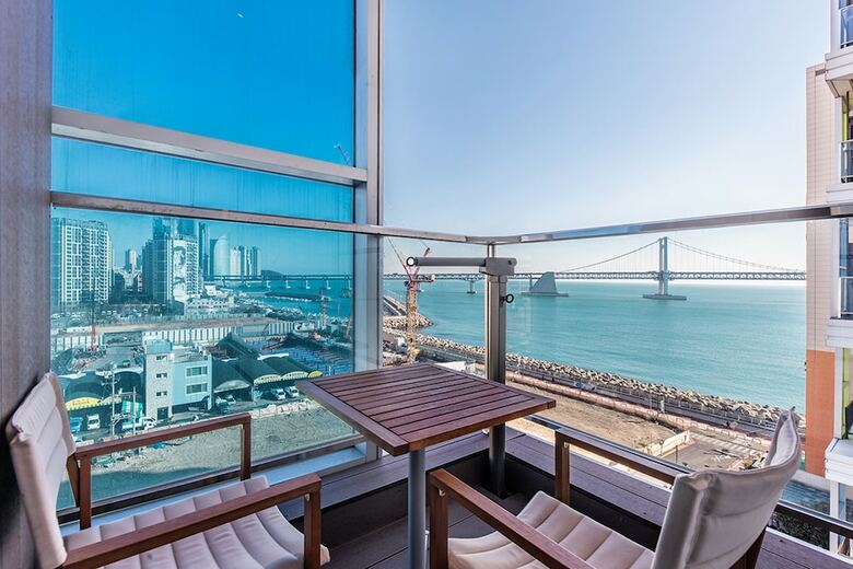 Hotel H Avenue Gwangalli Beach