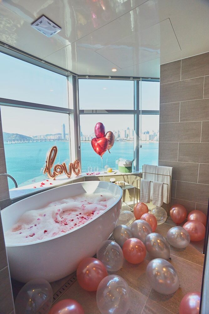 Hotel H Avenue Gwangalli Beach