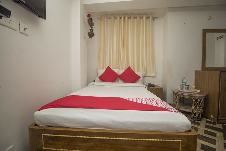 Oyo 26944 Hotel Inodoy